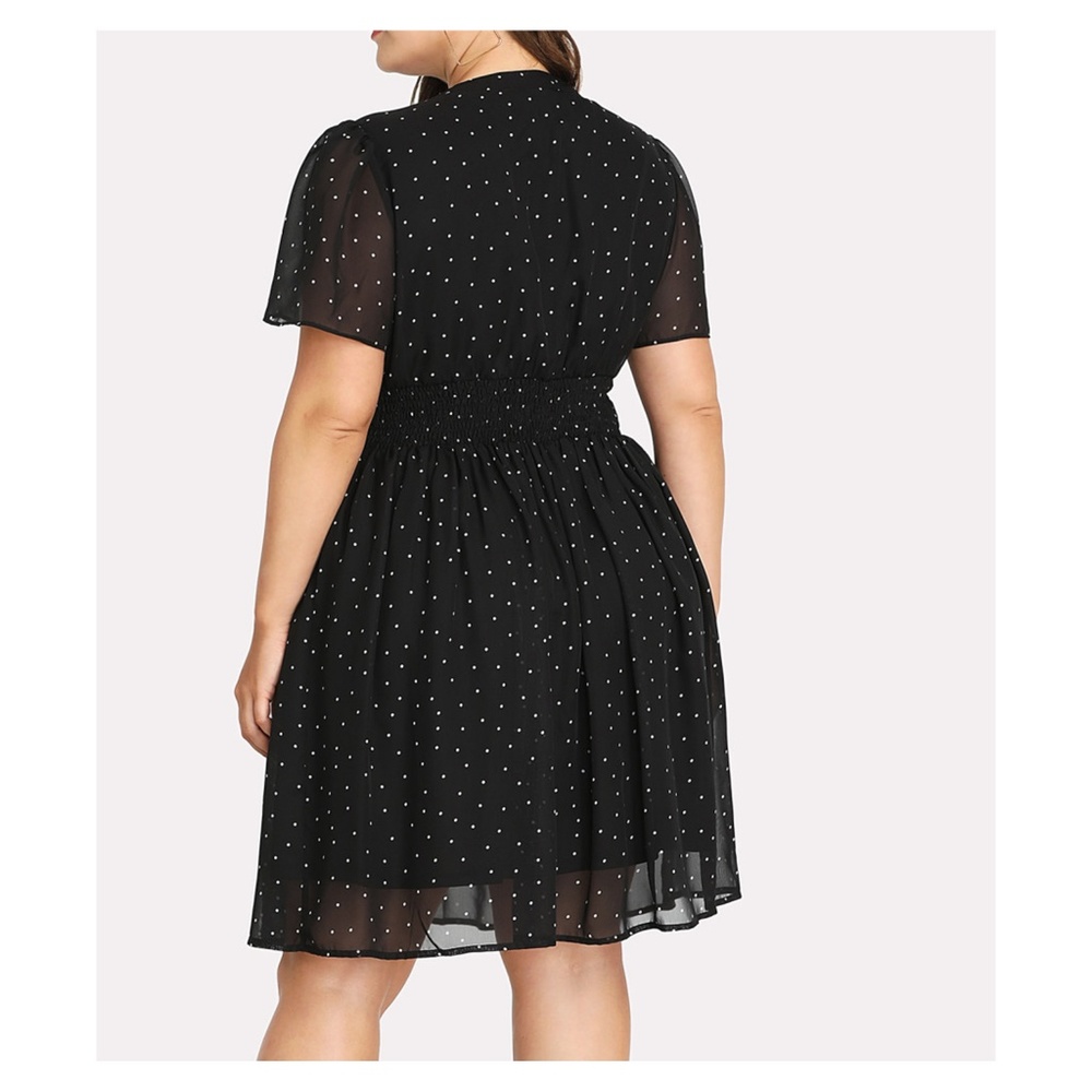 Black White Polka Dot Short Sleeve Dress - Picture 2 of 4